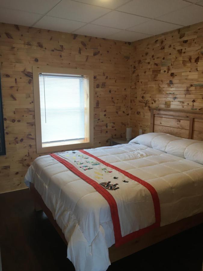 Raleigh Rooms & Taylor'S Crafts Extérieur photo